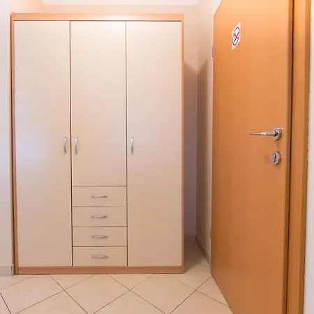 Apartment Natasa Murage