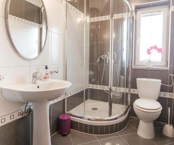 Natasa Apartman Murage