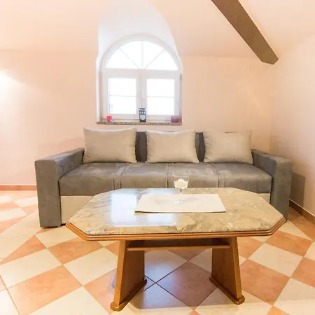 Natasa Apartmán *