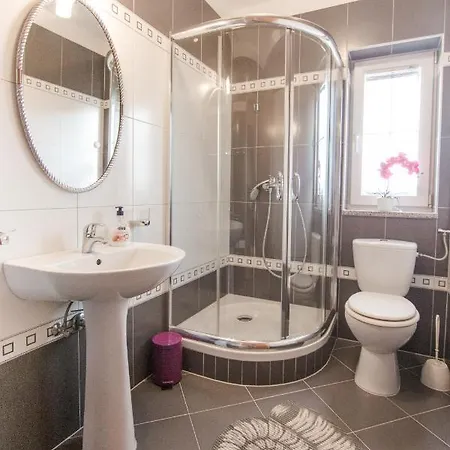 Natasa Apartmán Murage